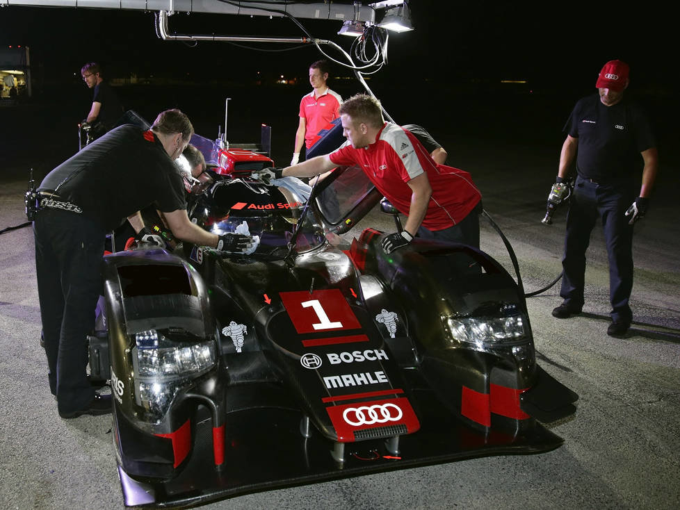 Audi R18