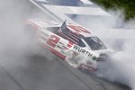 Brad Keselowski (Penske) feiert seinen ersten Fontana-Sieg