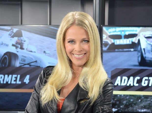 Titel-Bild zur News: Das neue SPORT1-Gesicht: Julia Josten moderiert die Übertragungen des ADAC GT Masters und der ADAC Formel 4