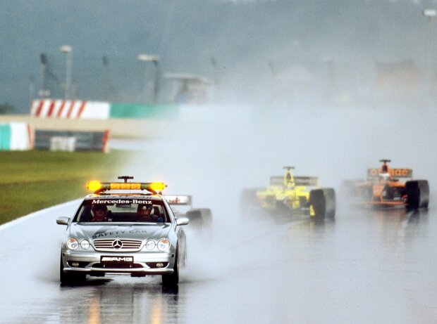 Safety-Car Safety-Car