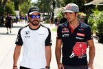 Fernando Alonso (McLaren) und Carlos Sainz jun. (Toro Rosso) 