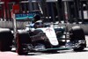 Bild zum Inhalt: Ausfall im Formel-1-Training: Motorproblem bei Lewis Hamilton