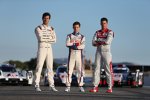 Mark Webber (Porsche), Loic Duval (Audi) und Anthony Davidson (Toyota) 