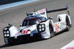 Timo Bernhard, Mark Webber und Brendon Hartley (Porsche) 