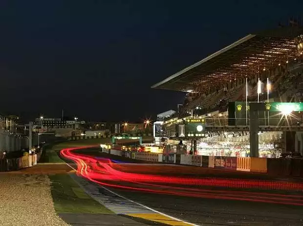 Nacht in Le Mans Titel-Bild zur News: Nacht in Le Mans