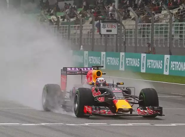 Daniel Ricciardo, Daniil Kwjat Titel-Bild zur News: Daniel Ricciardo, Daniil Kwjat