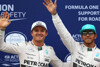 Bild zum Inhalt: Rosberg blockiert Hamilton: Kontroverse bei Mercedes?