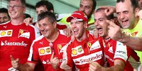 Bild zum Inhalt: Wege zum Ruhm: Wie Vettel Mercedes "feddisch machte"