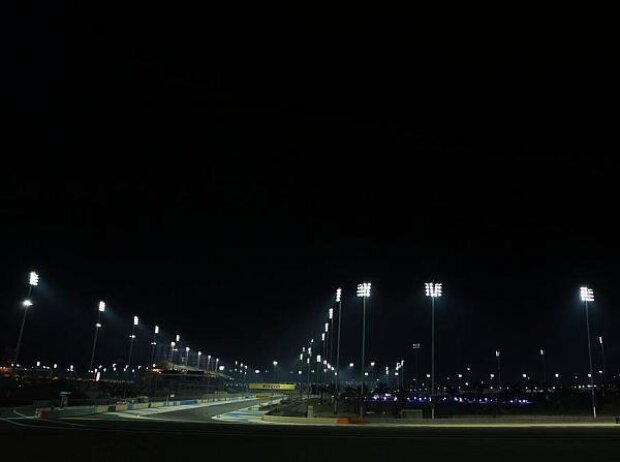 Bahrain International Circuit unter Fluttlicht Bahrain International Circuit unter Fluttlicht