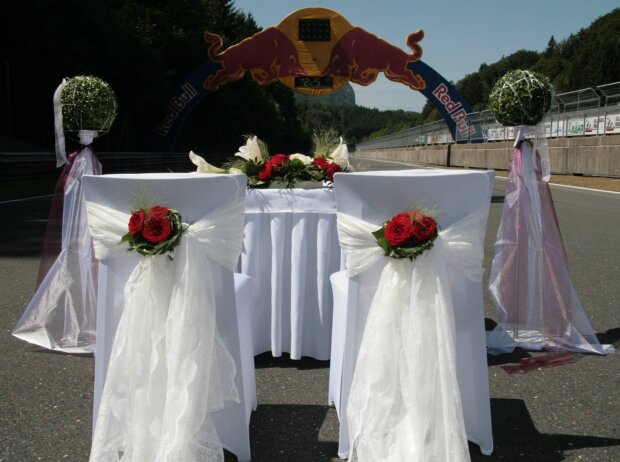 Hochzeit von Petra und Christian Ebner auf dem Salzburgring Hochzeit von Petra und Christian Ebner auf dem Salzburgring