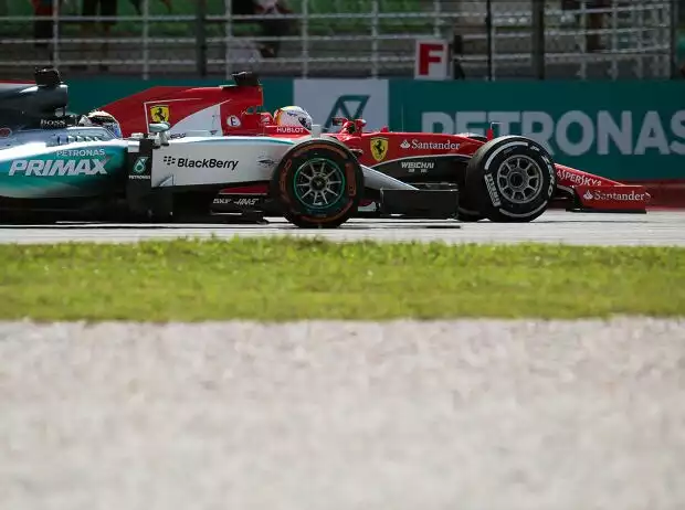Lewis Hamilton, Sebastian Vettel Titel-Bild zur News: Lewis Hamilton, Sebastian Vettel
