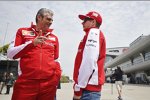 Maurizio Arrivabene und Kimi Räikkönen (Ferrari) 