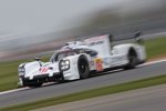 Timo Bernhard, Mark Webber und Brendon Hartley (Porsche) 