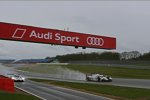 Lucas di Grassi, Loic Duval und Oliver Jarvis (Audi Sport) 