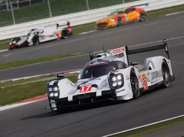 Timo Bernhard, Mark Webber, Brendon Hartley Titel-Bild zur News: Timo Bernhard, Mark Webber, Brendon Hartley