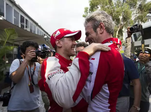 Sebastian Vettel, Maurizio Arrivabene Titel-Bild zur News: Sebastian Vettel, Maurizio Arrivabene
