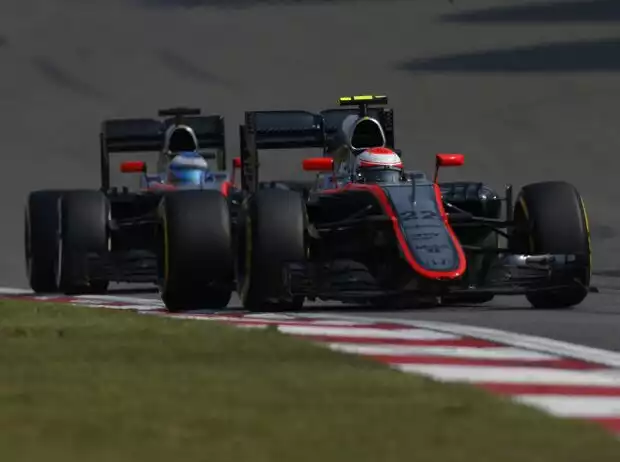 Jenson Button, Fernando Alonso Titel-Bild zur News: Jenson Button, Fernando Alonso