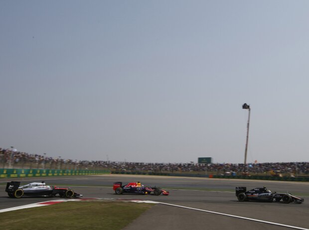 Titel-Bild zur News: Daniel Ricciardo, Fernando Alonso, Sergio Perez