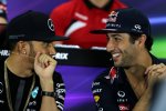 Lewis Hamilton (Mercedes) und Daniel Ricciardo (Red Bull) 