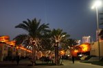 Paddock in Bahrain bei Nacht