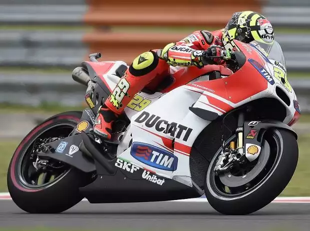Andrea Iannone Titel-Bild zur News: Andrea Iannone