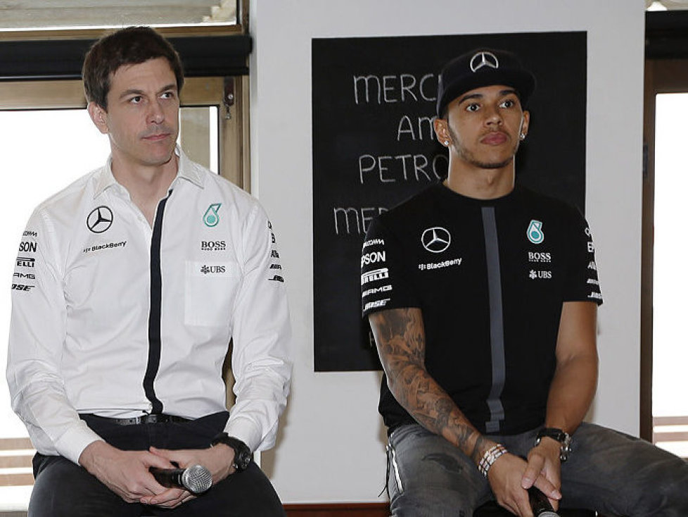 Nico Rosberg, Toto Wolff, Lewis Hamilton