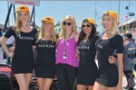 Courtney Force mit den Maxim-Girls