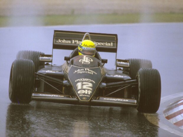 Titel-Bild zur News: Ayrton Senna in Estoril 1985