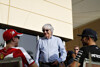 Bild zum Inhalt: Ecclestone sicher: Lewis Hamilton bleibt bei Mercedes
