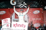 Xfinity: Denny Hamlin in der Victory Lane