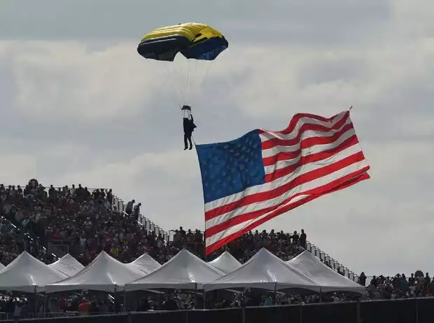 US-Flagge in Austin Titel-Bild zur News: US-Flagge in Austin