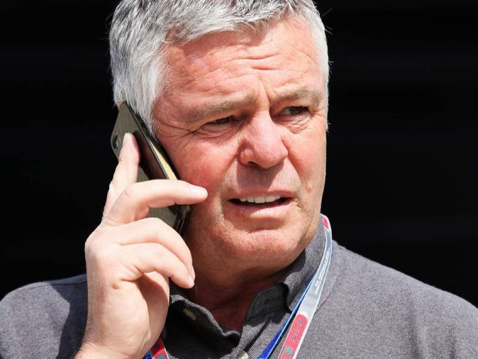 Derek Warwick