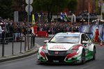 Gabriele Tarquini beim Showrun in Budapest