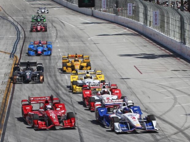Start zum IndyCar-Rennen in Long Beach 2015