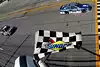 Bild zum Inhalt: "Dega-Nation": Earnhardt schmeisst die Talladega-Party