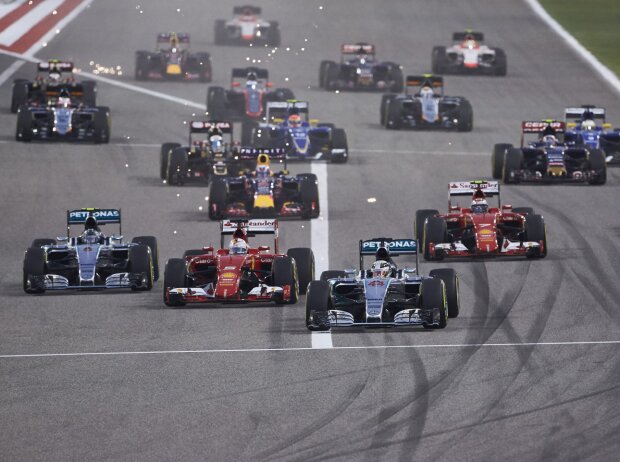 Titel-Bild zur News: Lewis Hamilton, Sebastian Vettel, Kimi Räikkönen, Nico Rosberg