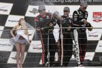 Will Power, Graham Rahal und Juan Pablo Montoya in Sektlaune