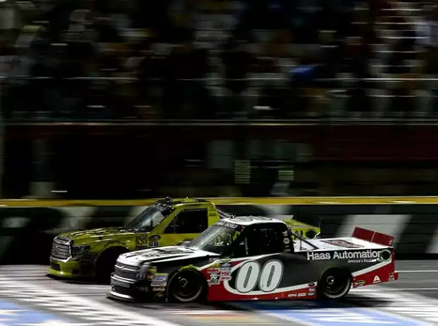 Erik Jones, Kasey Kahne Titel-Bild zur News: Erik Jones, Kasey Kahne