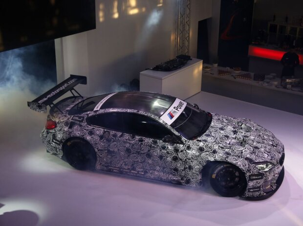 Titel-Bild zur News: BMW M6 GT3