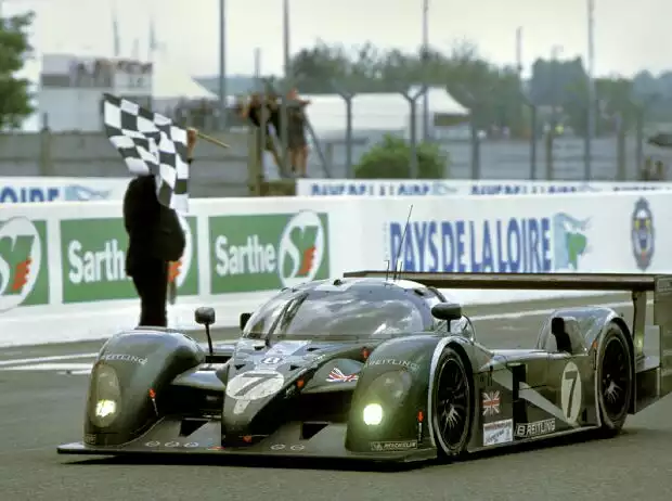 Bentley Speed 8 Le Mans 2003 Kristensen Capello Smith Titel-Bild zur News: Bentley Speed 8 Le Mans 2003 Kristensen Capello Smith