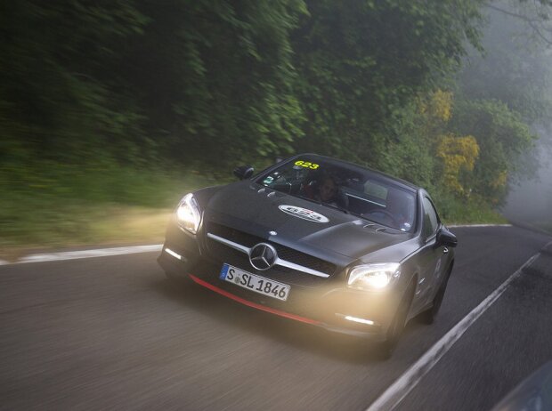 Titel-Bild zur News: Mercedes-Benz SL 500 Mille Miglia 417