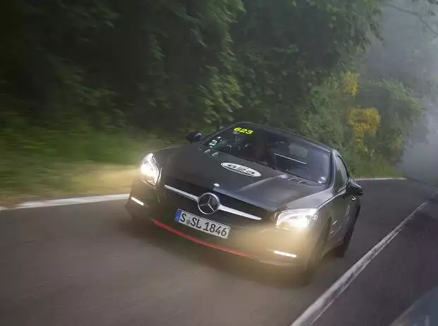 Mercedes-Benz SL 500 Mille Miglia 417 Titel-Bild zur News: Mercedes-Benz SL 500 Mille Miglia 417