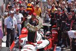 Juan Pablo Montoya (Penske) in der Victory Lane