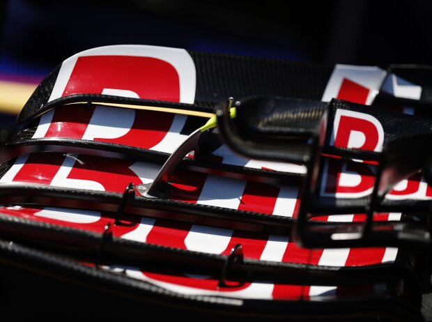 Titel-Bild zur News: Frontflügel des Red Bull RB11 für Monaco