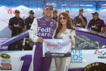 Sprint-Cup-Polesetter Denny Hamlin (Gibbs) mit Miss Coors Light Amanda Mertz