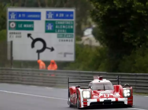 Timo Bernhard, Mark Webber Titel-Bild zur News: Timo Bernhard, Mark Webber