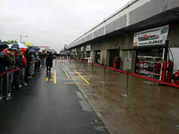 Pitlane Montreal Titel-Bild zur News: Pitlane Montreal