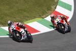Andrea Dovizioso vor Andrea Iannone (Ducati) 