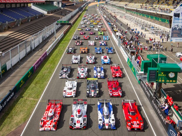 Le Mans Starterfeld Autos