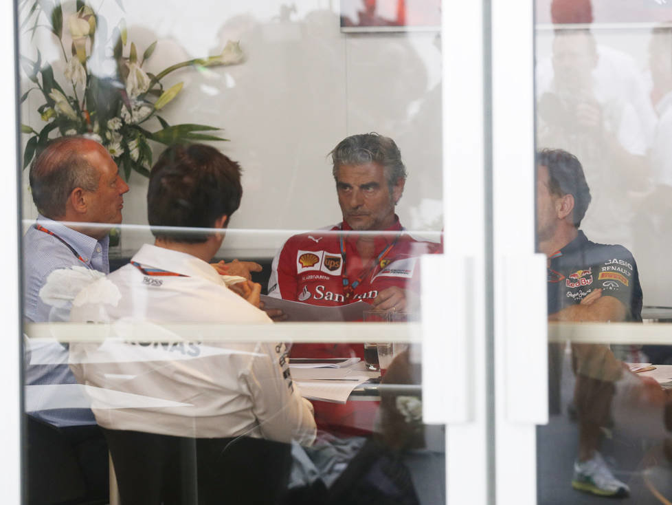 Toto Wolff, Ron Dennis, Maurizio Arrivabene, Christian Horner, Eric Boullier